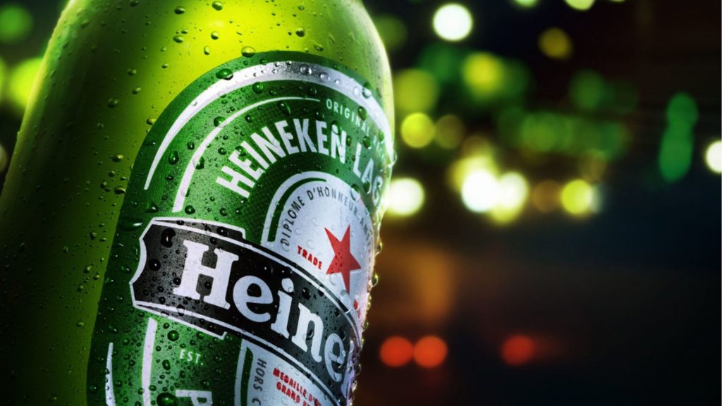Упаковщик пива Heineken