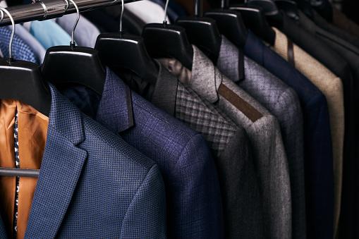 Упаковщик одежды на склад Brioni